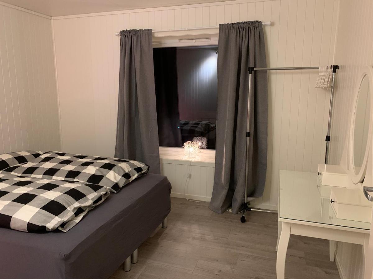 Crystal - Waterfront Apartment Stryn